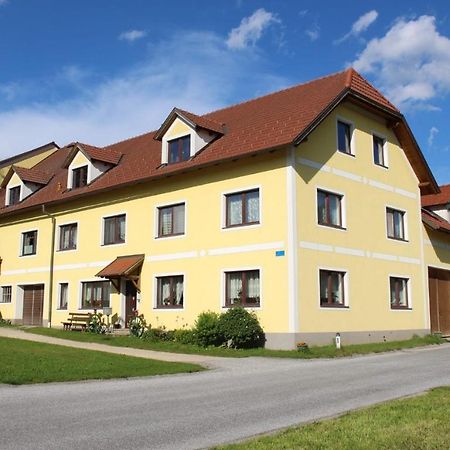 شقة Urlaub Am Bauernhof Weichselbaum Schloss Rosenau المظهر الخارجي الصورة